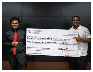 Francisco Bracho and William Thompson