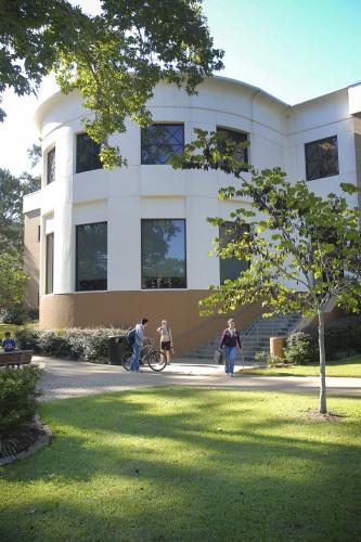 Tom and Peggy Wright Music Building on the SFA campus