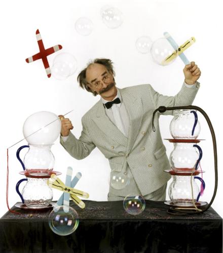 "Super Scientific Circus" poster