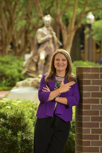 Dr. Hollie Gammel Smith