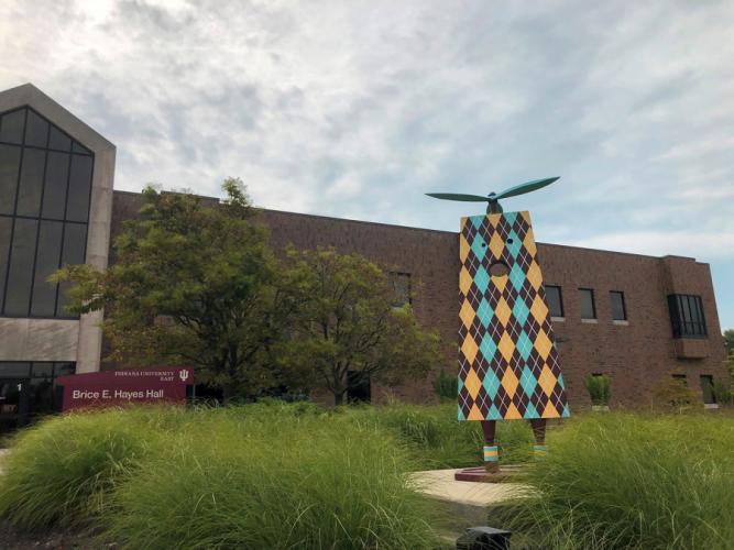 SFA art professor Lauren Selden’s sculpture titled “Charlie” on display outside Brice E. Hayes Hall on the campus of Indiana University East